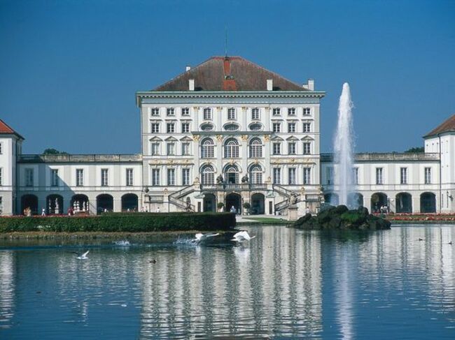 Топ 6 замъци в Бавария, които трябва да видите - Замъкът Нимфенбург