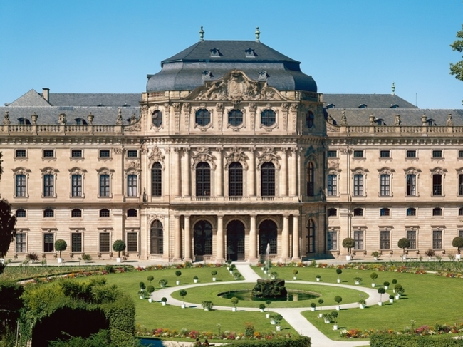 Топ 6 замъци в Бавария, които трябва да видите - Кралската резиденция във Вюрцбург