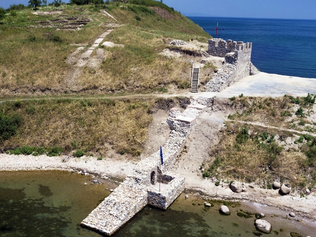 Топ 20 нови български забележителности за 2013 г. - Бойната кула край Черноморец