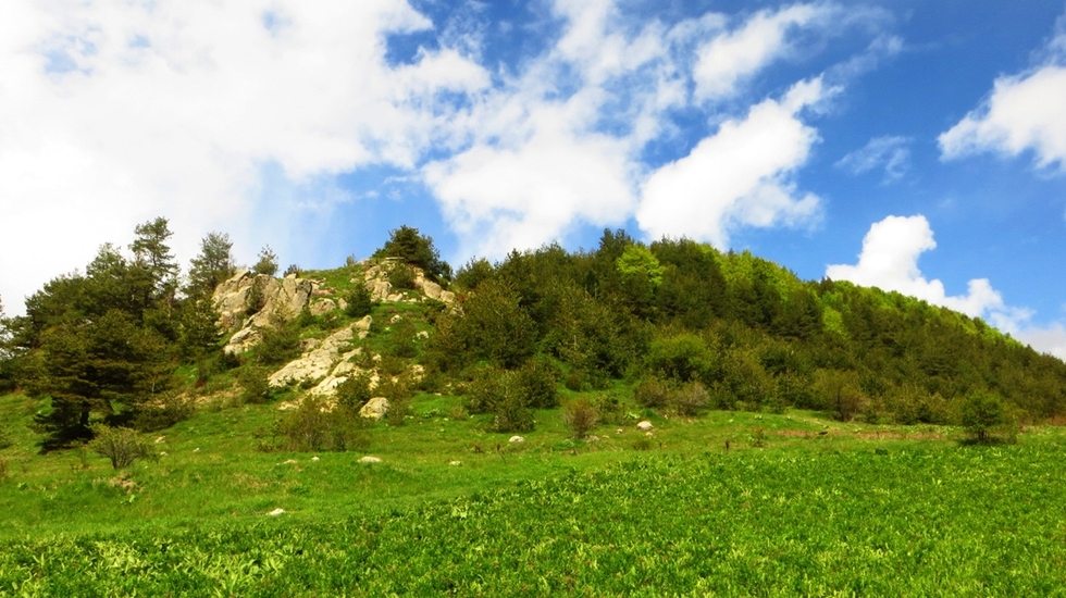 Бековите скали - да седнеш на ръба на Родопите