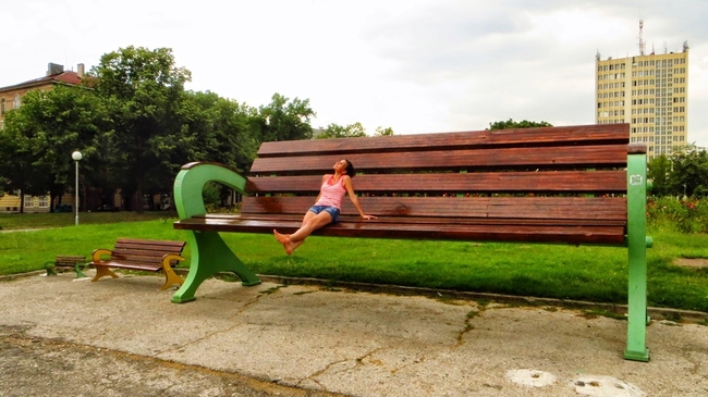 Димитровград и най-голямата пейка в България