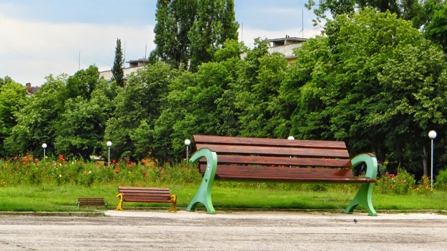 Димитровград и най-голямата пейка в България