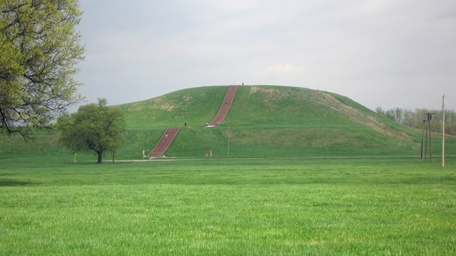 Монашеската могила – индианската пирамида в Северна Америка