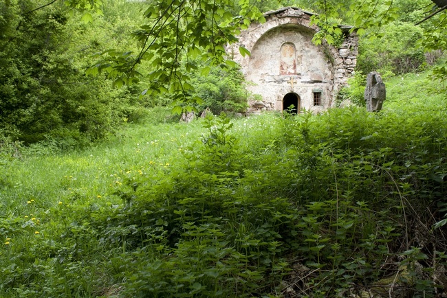 Маломаловски манастир Свети Николай – из дивия Северозапад