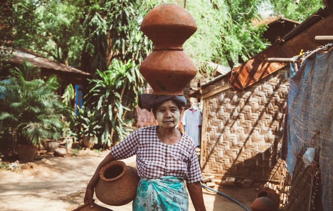 Хората на Мианмар (ВИДЕО)