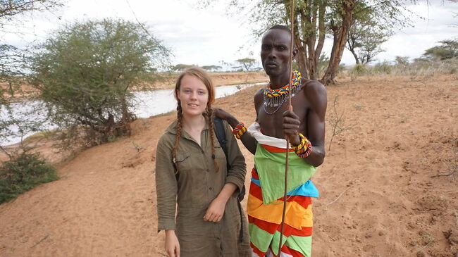 Момиче обикаля Африка на автостоп цяла година