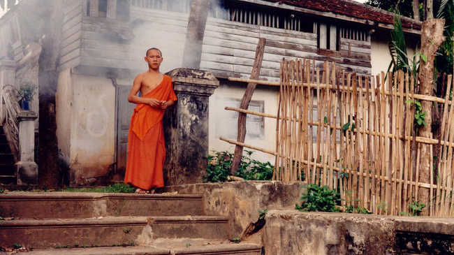Пътувай от креслото: Древният Лаос