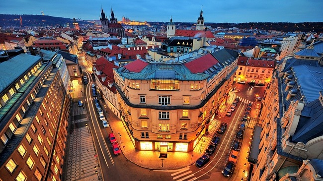 Предколедна златна Прага