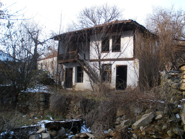 Мраченик и историята на българското село