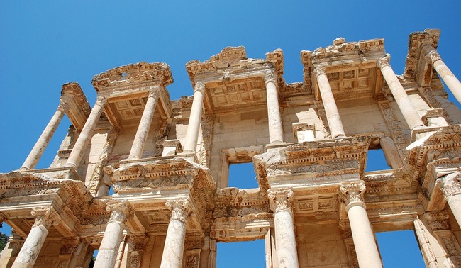 Какво можете да видите в древния град Ефес?