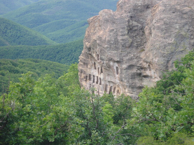 Красотата на село Сърница – Соколови скали (Доган кая)