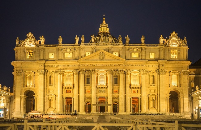 Коя е най-голямата църква в Европа?