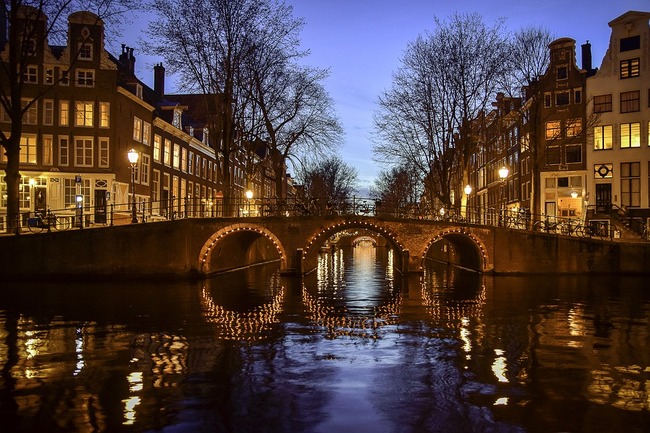 Мостовете на Амстердам
