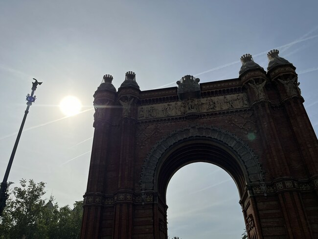 Труимфалната арка на Барселона