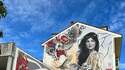 Зашеметяващ стенопис в Испания в чест на природата и женствеността