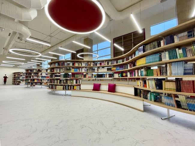 Библиотеката на УНСС е изцяло обновена