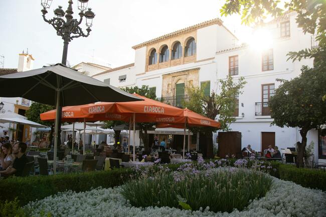 В Испания ресторантьори таксуват допълнително клиентите си за места на сянка