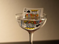 Защо международните оператори насочват вниманието си към онлайн казино сектора в България