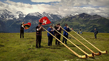 Международен фестивал за швейцарски алфорн в Нендац