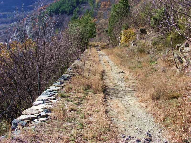 От Асенова крепост до река Луковица по римския път - Тръгваме!