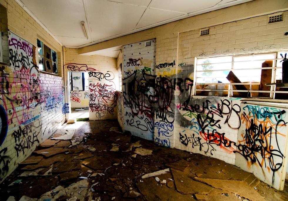 Най-изумителните изоставени места по света - Изоставена през 2010 г. фабрика за играчки, Пърт, Австралия