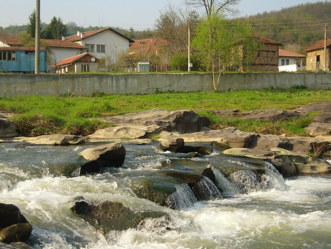Село Боженица: Пролетни приказки