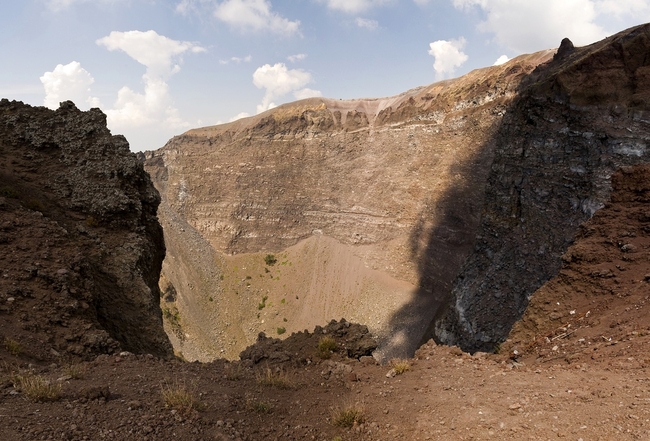 Вулканът Везувий: Спящият великан