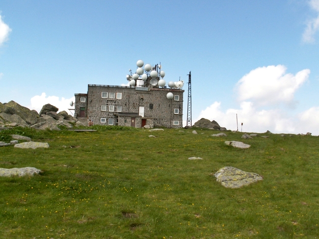 Изкачване на Черни връх: От Бистрица до Владая