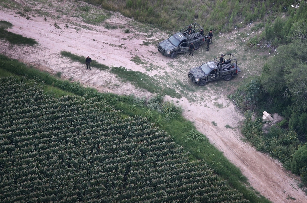 Мексиканската граница, наркотици и един хеликоптер - Армия на пост