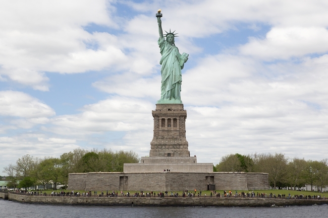 Ню Йорк за без пари - Статуята на свободата