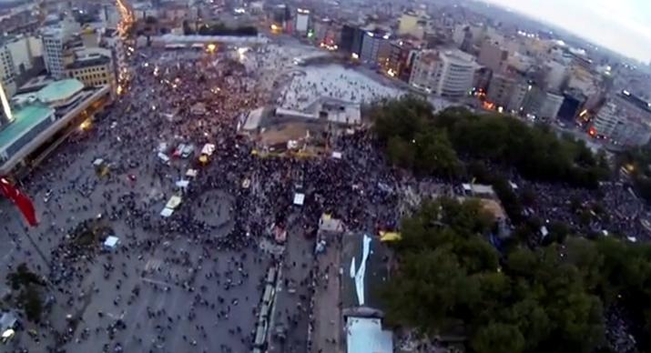 Площад Таксим отвисоко (видео)