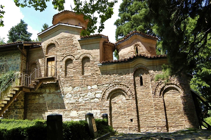 Манастири около София – поклоннически уикенд