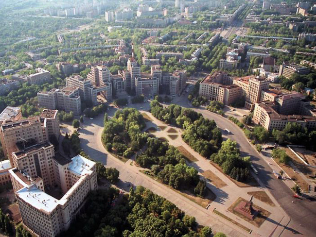 Евро 2012: Седем неща, които трябва да знаете за Харков - Има ли площад във формата на колба?