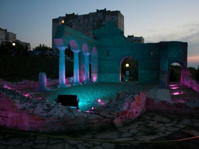 10 места в България с необикновени нощи - Археология и светлини в Раднево