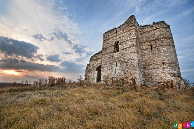 Село Маточина и тайните на крепостта Букелон