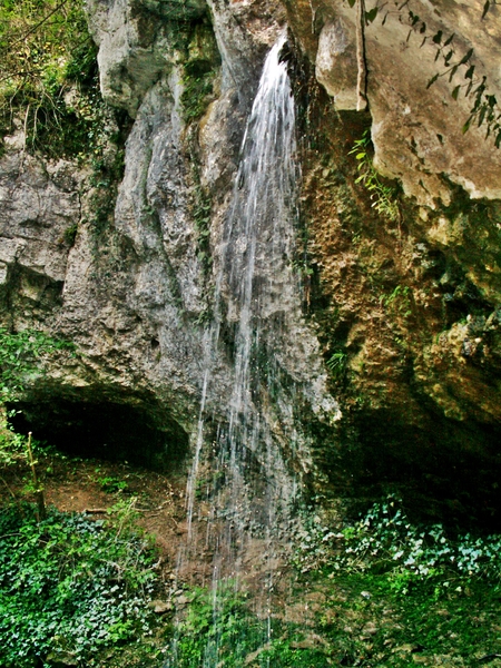 Карталски водопади: На половин час от Велико Търново