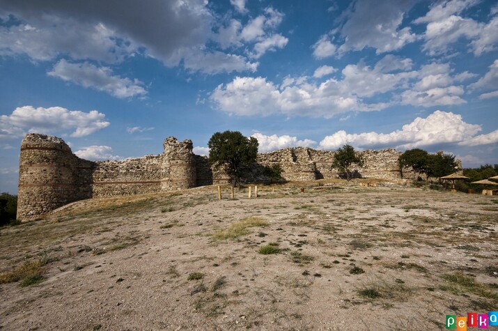 Крепост Мезек: Където децата си играят на Средновековие