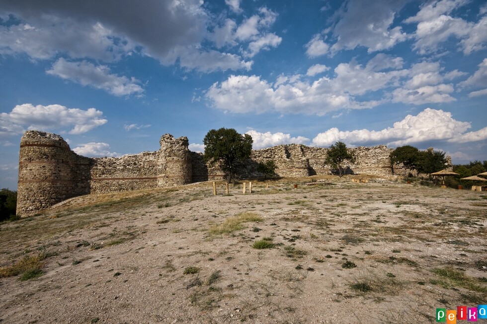 Крепост Мезек: Където децата си играят на Средновековие