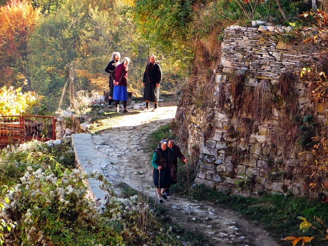 Есенни приказки от село Делчево (фотогалерия)