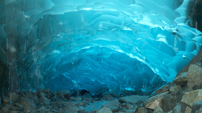 15 сюрреалистични места, които да видите в живота си - Ледникът Менденхол в Аляска