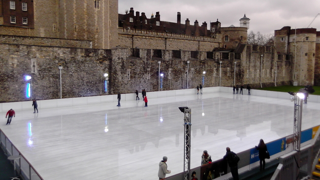 10-те най-удивителни ледени пързалки в света - Кралският дворец/Тауър (Лондон, Англия)