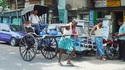За рикшите и хората, по-евтини от коне