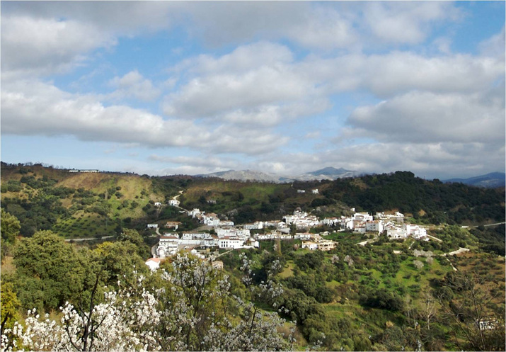 Градът на смърфовете в Андалусия - с приказен увеселителен парк