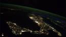 17 забележителности през погледа на астронавта (фотогалерия) - Южна Италия и Сицилия нощем