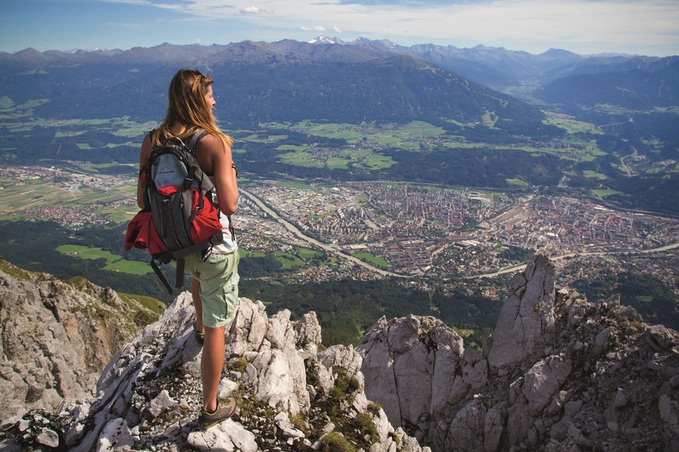 В Инсбрук организират безплатни преходи в Алпите
