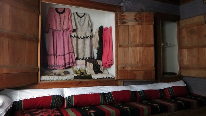 Павурджиевата къща в Клисура – революция и рози