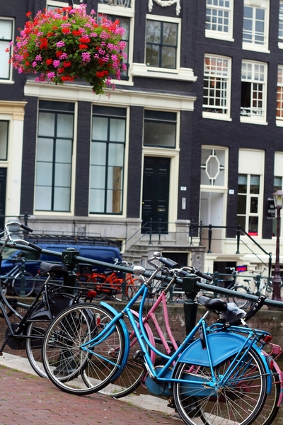 Амстердам – градът на греха, каналите и сирената