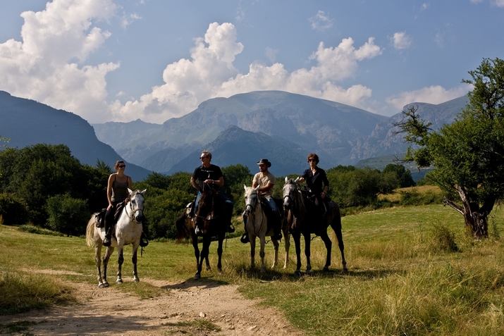 Конна база „Балкан“: След края на старопланинските пътища
