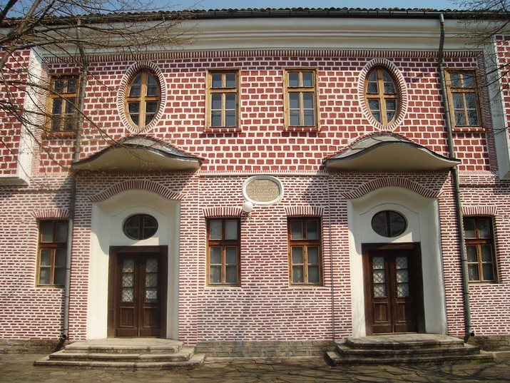 Славейковото училище в Търговище