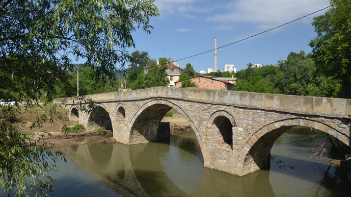 Мостът на Колю Фичето в Дряново